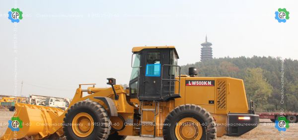 Стекло дверное левое нижнее (закаленное) для XCMG LW500KN