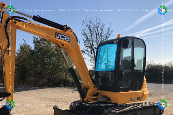 Стекло лобовое верхнее (закаленное) для JCB 8065 RTS