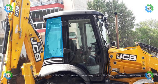 Стекло кузовное заднее правое (открываемое) (закаленное) для JCB 3CX (2015 год), 4CX (2015 год)