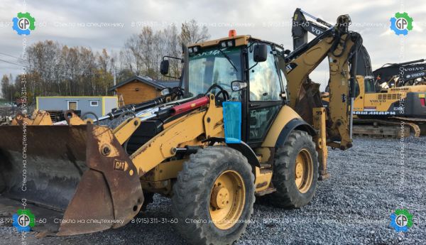 Стекло лобовое нижнее левое (закаленное) 380-7826 для Caterpillar 428E (2006 год), 432E (2006 год), 434E (2006 год), 444E (2006 год)