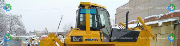 Стекло кузовное правое (верхняя форточка в рамке) (закаленное) для Komatsu D65E-12