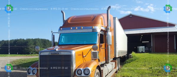 Стекло лобовое для Freightliner Century Coronado Conventional Cab (без полосы) Размер 2078*718 (1997 год)