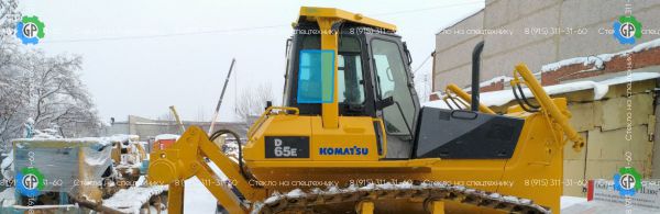 Стекло кузовное правое нижнее (форточка в рамке ближе к заднему стеклу) (закаленное) для Komatsu D65E-12
