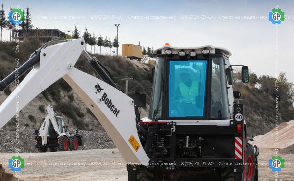 Стекло заднее (закаленное) для Bobcat B700, B730, B750, B780