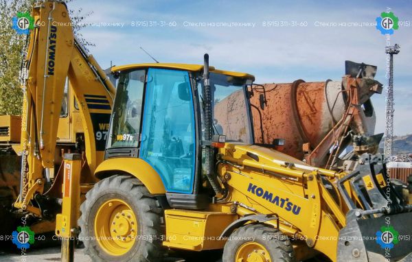 Стекло дверное правое (закаленное)(1 вариант) для Komatsu WB93R-5 (2015 год), WB97R-5 (2015 год)