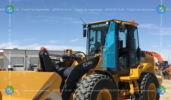 Стекло лобовое левое (закаленное) для John Deere 444K, 524K