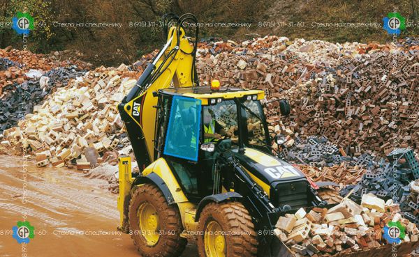 Стекло дверное правое верхние (закаленное) 205-9597 для Caterpillar 428E (2006 год), 432E (2006 год), 434E (2006 год), 444E (2006 год)