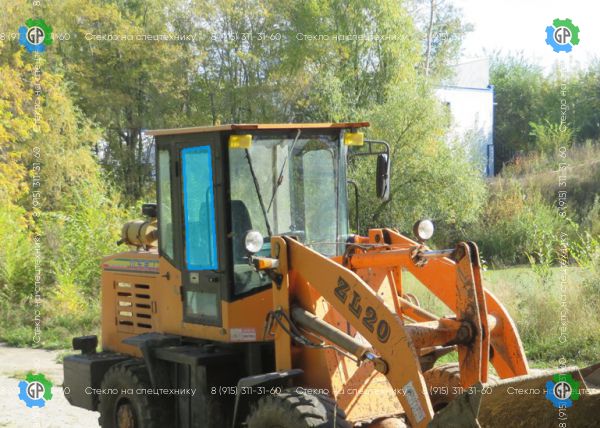 Стекло дверное правое верхние (закаленное) для Shanlin ZL20
