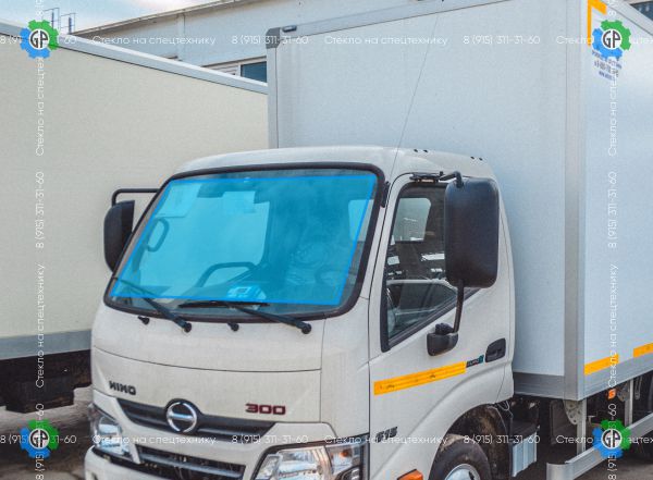 Лобовое стекло для HINO 300 Euro 3 / Toyota Dyna XZU430 / XZU411 (широкая кабина) Размер 1836*763 (2000 год)