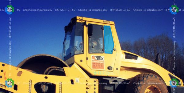 58291093, Стекло дверное левое (закаленное) для Bomag BW 213-216-219 D-4 (2000 год)