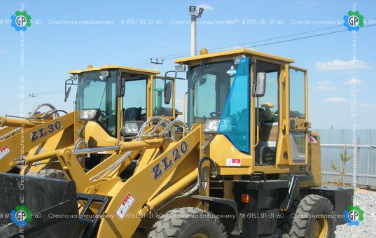 Стекло лобовое левое (закаленное) для Shanlin ZL20