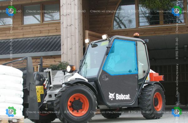 Стекло дверное левое (закаленное) для Bobcat T2250