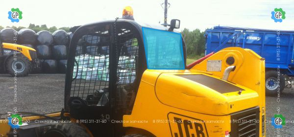 Стекло заднее (закаленное) для JCB 1110T, Robot 160, Robot 180, Robot 190