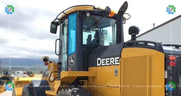 Стекло кузовное заднее левое (закаленное) для John Deere 444K, 524K