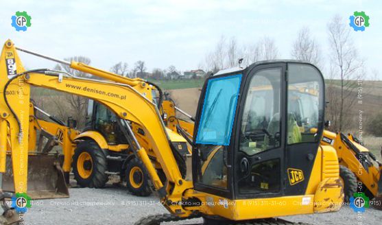 Стекло лобовое верхние (закаленное) для JCB 803 Super
