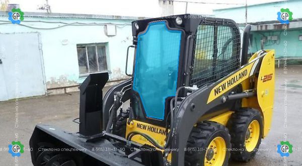 Стекло лобовое (с отверстиями под дворник сбоку) для New Holland L215