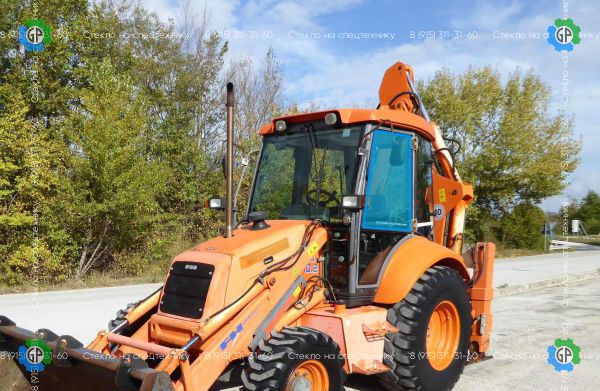 Стекло дверное верхнее левое с отверстиями (закаленное) для Fiat-Hitachi FB100.2, FB200.2
