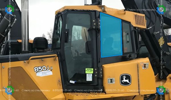 Стекло кузовное заднее левое (глухое) (закаленное) для John Deere 850J-II