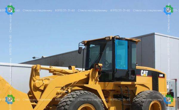Стекло дверное левое/правое верхнее неподвижная форточка (закаленное) для Caterpillar 938G