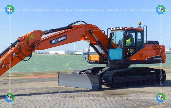Стекло лобовое нижнее (триплекс) 903-00049 для Doosan DX190W, DX225, DX300 NLCV