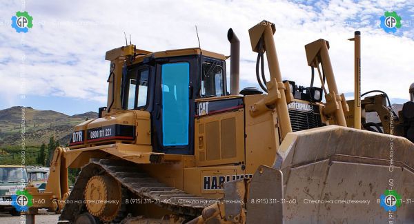 Стекло дверное правое в резинку (триплекс) 125-8254 для Caterpillar D7R