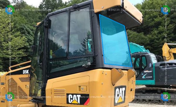 Стекло заднее (закаленное) для Caterpillar D5K XL, D6K