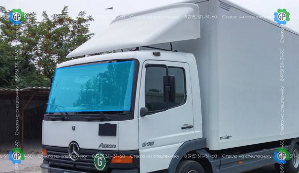 Стекло лобовое для Mercedes Atego (98-) / Axor (01-) / Камаз 5490 Размер 2121*802 (1998 год)