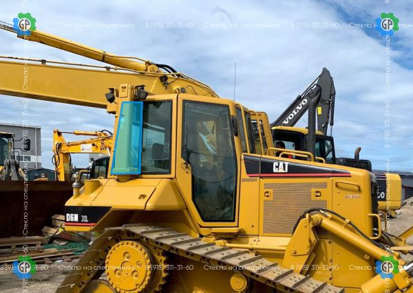 Стекло заднее правое кузовное (глухое) (закаленное) для Caterpillar D6NXL