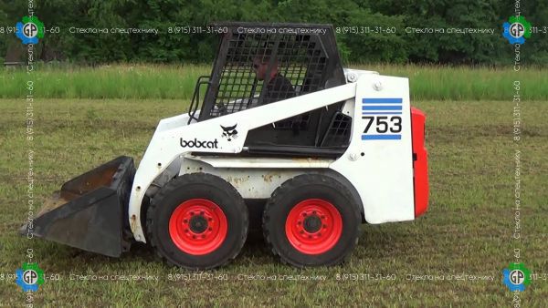 Колёсный мини-погрузчик Bobcat 753