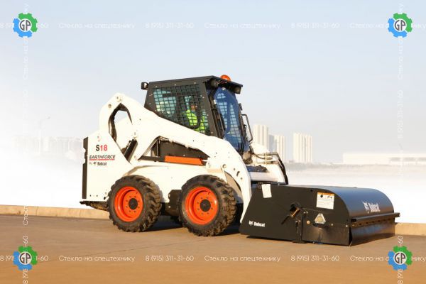 Колёсный мини-погрузчик Bobcat S18