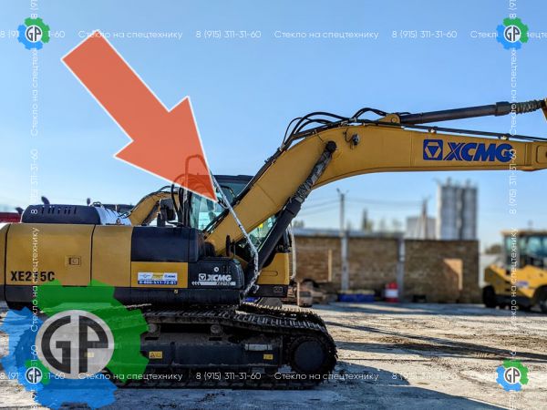 Стекло правое (возле стрелы) для XCMG XE 210WB, XE 210WB