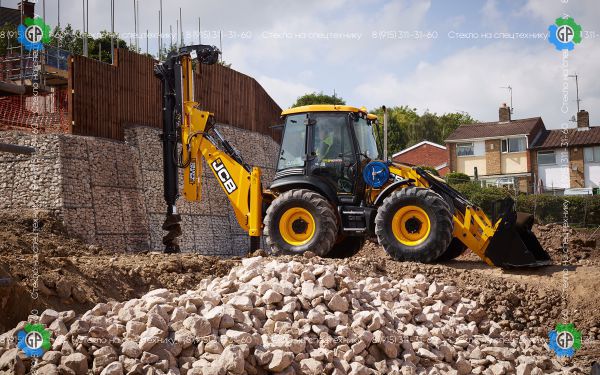 Экскаватор-погрузчик JCB 4CX (2015 год)