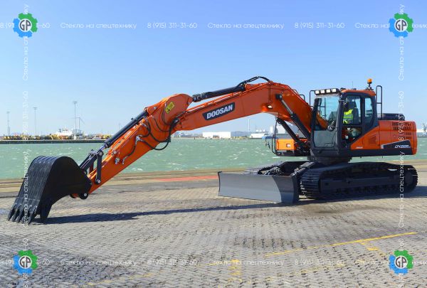 Гусеничный экскаватор Doosan DX225