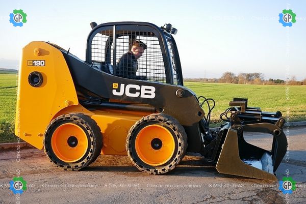 Колёсный мини-погрузчик JCB Robot 190