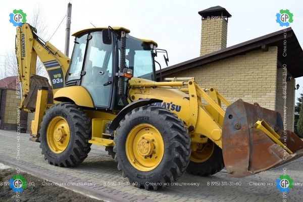 Экскаватор-погрузчик Komatsu WB93S-5 (2006 год)