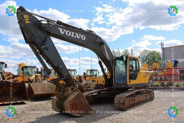 Гусеничный экскаватор Volvo EC240BLC (2003 год)