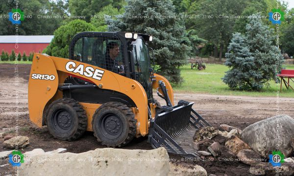 Колёсный мини-погрузчик CASE SR130 (2009 год)