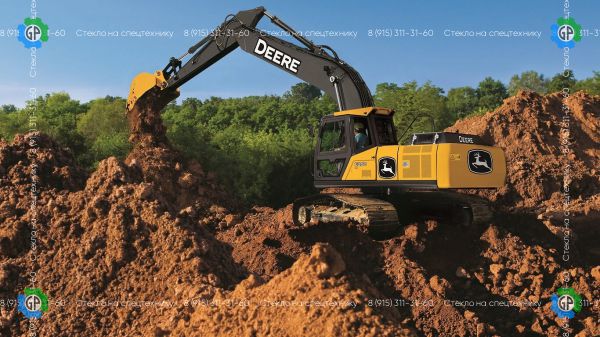 Гусеничный экскаватор John Deere E260LC