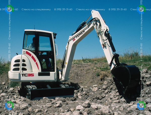 Гусеничный мини-экскаватор Terex TC35