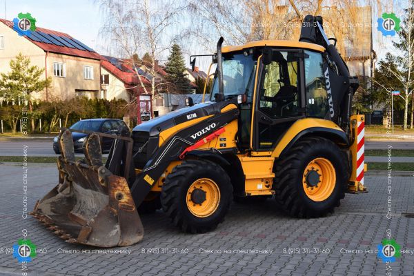 Экскаватор-погрузчик Volvo BL71 (2009 год)
