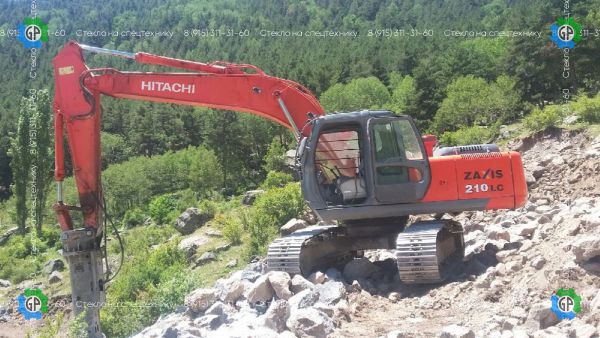 Гусеничный экскаватор Hitachi Zaxis 210 (2005 год)