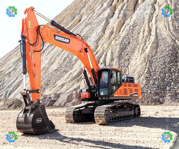 Гусеничный экскаватор Doosan DX420LC