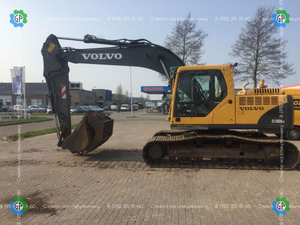 Гусеничный экскаватор Volvo EC180BLC (2003 год)