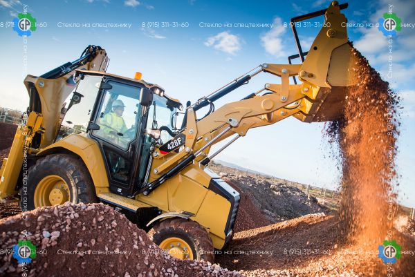 Экскаватор-погрузчик Caterpillar 428F2 (2017 год)