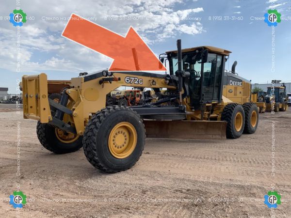 Стекло лобовое(ветровое) для грейдера JOHN DEERE для John Deere 672G (2000 год)