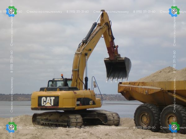 Гусеничный экскаватор Caterpillar 325DL
