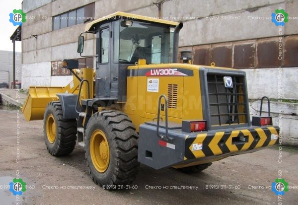 Колёсный погрузчик XCMG LW300F (2000 год)
