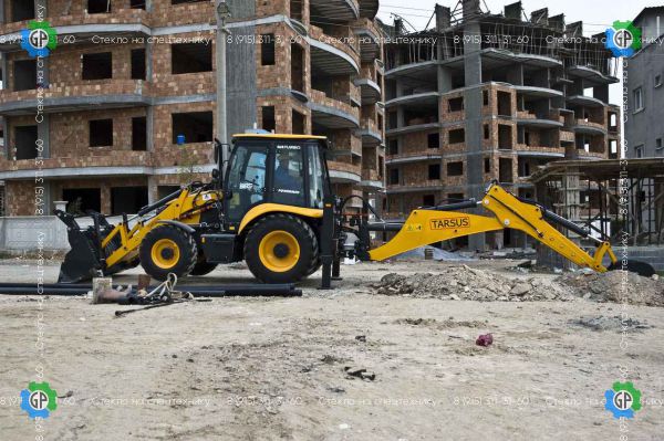 Экскаватор-погрузчик Tarsus 885 (2012 год)