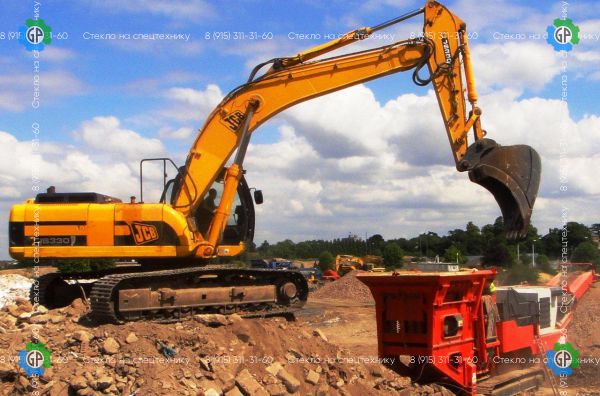 Гусеничный экскаватор JCB JS 330 (1997 год)